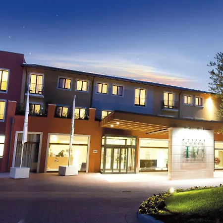 Th - Parchi Del Garda 4*