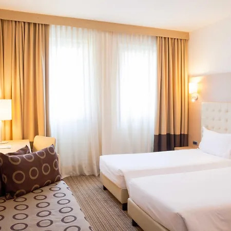 Hotel Th - Parchi Del Garda 4*