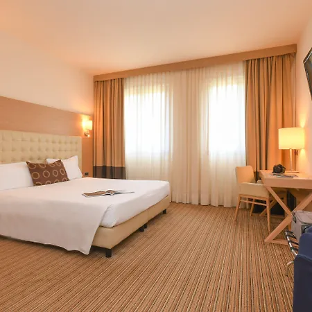 Th - Parchi Del Garda Hotel 4*