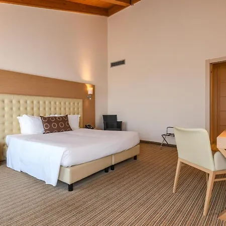 Hotel Th - Parchi Del Garda Lazise