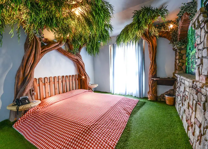 Th - Parchi Del Garda 호텔