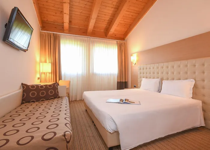 Th - Parchi Del Garda