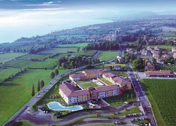 호텔 Th - Parchi Del Garda 4*